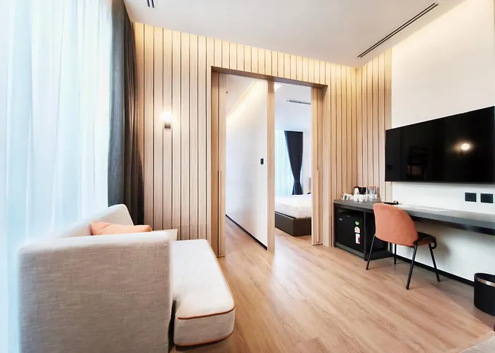 Citichic Sukhumvit 13 By Compass Hospitality - Newly Renovated